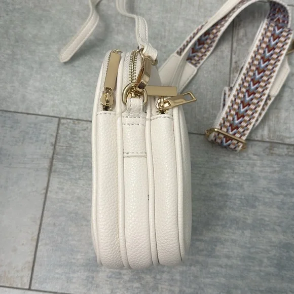 Crossbody Bag NWOT - Picture 5 of 10